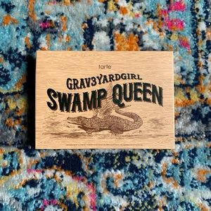 Tarte GRAV3YARDGIRL SWAMP QUEEN Palette